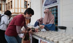 Tokyo Cami'den depremzedelere yardım etkinliği