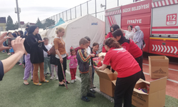 DAK ekibinden depremzede çocuklara 23 Nisan ziyareti