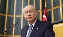 Bahçeli: "Seccadeye ayakla basana hoş görüyle bakılmaz"