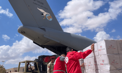 Türk Kızılay ekibi Libya’ya yardım için bölgede