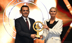Başkan V. Subaşı’na yılın belediye başkanı ödülü verildi