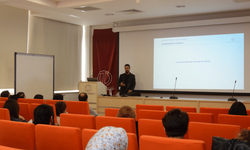Anadolu Üniversitesi'nden Cumhuriyetin Anlamı konferansı