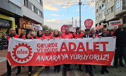 DİSK yürüyüş kolu Eskişehir’de açıklama yaptı