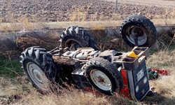 Eskişehir'de traktör tarlaya uçtu: 1 kişi hayatını kaybetti