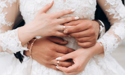 Evlenen gençlere 150 bin TL'lik faizsiz evlilik kredisi Resmi Gazete'de: Başvuru şartları belli oldu