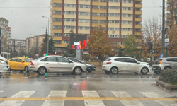 Eskişehir’de sıkışık trafikte kaza