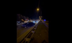 Eskişehir'de kaza: Bir araç park halindeki 3 araca çarptı