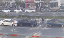 Eskişehir’de zincirleme kaza! 3 araç çarpıştı