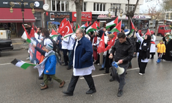 Sağlık çalışanları Filistin için yürüdü