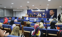 AK Partili vekiller İl Kadın Kolları yönetim kurulu toplantısına katıldı