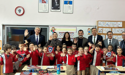 Ayşen Gürcan, anaokulu öğrencilerine karne verdi