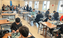 Satranç turnuvasında Eskişehirli sporcu Elif Güven birinci oldu