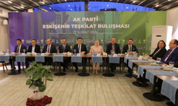 Bakan Kacır ve AK Partili Başkan Adayları ve Milletvekilleri ile bir araya geldi