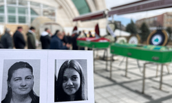 Eskişehir’de trafik kazasında hayatını kaybeden öğretim üyesi ile kızı toprağa verildi