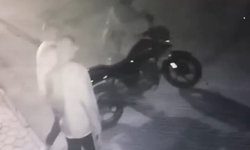 Eskişehir'de motosiklet hırsızları kameradan kaçamadı