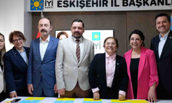 İYİ Parti Genel Başkan Yardımcısı Eskişehir teşkilatıyla bir araya geldi