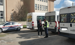 Eskişehir'de jandarma ekipleri 72 okul servisini denetledi