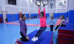 Jimnastik kursları çocuklardan yoğun ilgi görüyor