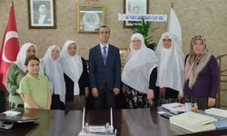 AK Parti İlçe Kadın Kolları Başkanından Sarıcakaya'ya ziyaret