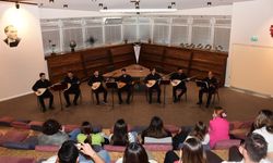 Anadolu Üniversitesi'nde müzik dinletileri devam ediyor