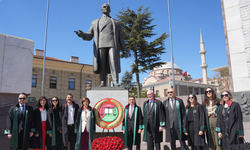 CHP Eskişehir İl Başkanlığı Avukatlar Günü'nü kutladı