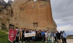 Eskişehir'de öğrenciler Turizm Haftası'nı Yazılıkaya'da kutladı