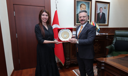 Sivrihisar Üreten Eller Kadın Kooperatifi Başkanından Vali Aksoy'a ziyaret