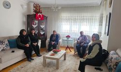 AK Parti Odunpazarı Kadın Kollarından şehit ailesine ziyaret