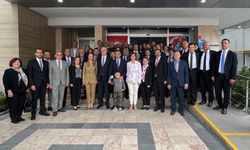 Aylin Nazlıaka: "Eskişehir'de başkanlarımızı ziyaret ettik"