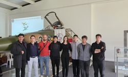 Bahçeşehir Koleji öğrencileri "Havacılık ve Aviyonik Sistemler" paneline katıldı