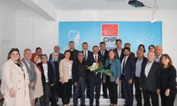 Başkan Konakcı CHP Eskişehir İl Başkanlığını ziyaret etti