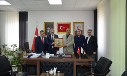 Erzurumlular Kültür ve Dayanışma Derneği'nden Orhan Bayrak'a ziyaret