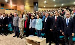 Jale Nur Süllü CHP Eskişehir İl Örgütü'nün haftalık pazar toplantısına katıldı