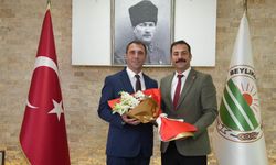Talat Yalaz Beylikova İlçe Başkanlığını ziyaret etti