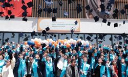 Eskişehir Organize Sanayi Bölgesi Meslek Lisesi ikinci mezunlarını verdi