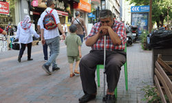 Eskişehirli Muzaffer Işık 36 yıldır ayakta uyuyor