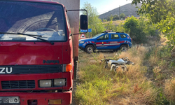 Afyon'da kamyonetle çarpışan motosiklet sürücüsü yaralandı