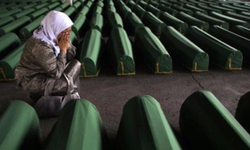 "Soykırıma uğrayan Bosnalı şehitlerimizi rahmetle anıyoruz"