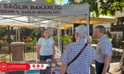 Eskişehir İl Sağlık Müdürlüğü broşür dağıtılıp stant çalışması yaptı