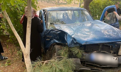 Eskişehir'de otomobil yol kenarına uçtu: 1'i ağır 2 yaralı