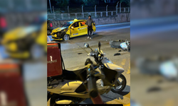 Eskişehir'de taksi ile motosiklet çarpıştı: 1 yaralı