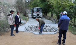 Günyüzü Belediyesi'nden yol çalışması