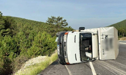 Kütahya'da kontrolden çıkan tır devrildi: 1 yaralı