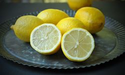 Sabahları neden limonlu su içmeliyiz! Şaşırtan 10 faydası belli oldu