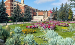 Anadolu Üniversitesi'nin mezunları 50 ülkede tanınıyor