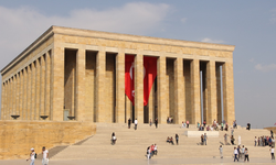 Çifteler Belediyesi gençleri Anıtkabir'e götürüyor