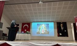 Prof. Dr. Fatma Asiye Şenat öğrencilerle buluştu