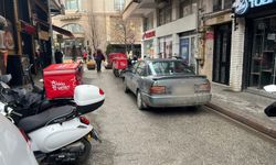 Eskişehir'de trafiğe kapalı sokak otoparka döndü!