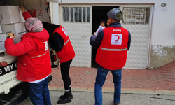 Kızılay Eskişehir yaptığı yardımlarla soğuk kış günlerinde içleri ısıttı