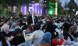 Büyükşehir son iftar sofrasını kurdu